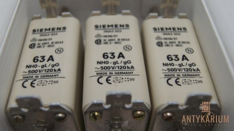 Wkładka bezpiecznikowa NH 0 63A 3szt 3NA3 022 Siemens