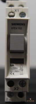 Przycisk z lampką sygn. 1no 6A 230V 5TE4 702 Siemens