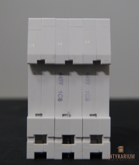 Wyłącznik bezpiecznik SIEMENS 5SX2 308-7 3Pol C8
