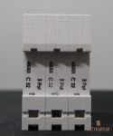 Wyłącznik bezpiecznik SIEMENS 5SX2 332-7 3Pol C32