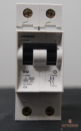 Wyłącznik bezpiecznik SIEMENS 5SX2 532-6 2Pol B32