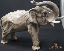 Porcelanowy słoń Sitzendorf duży