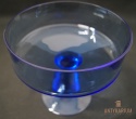 Kobaltowa patera na jednej nodze wysoka na 15,5cm