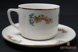 Porcelana filiżanka Chodzież kwiaty złocenia