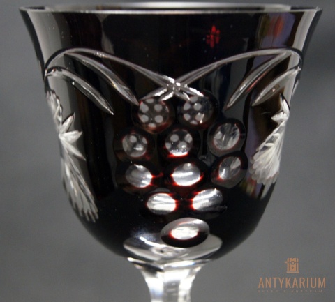 Remer stary rubinowy kryształowy kieliszek do wina 22cm